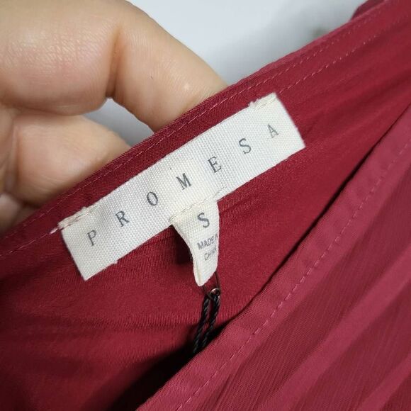 Promesa Deep Magenta Solid Deep V Neck Chiffon Bishop Sleeve Mini Dress Size Sma - Picture 11 of 11